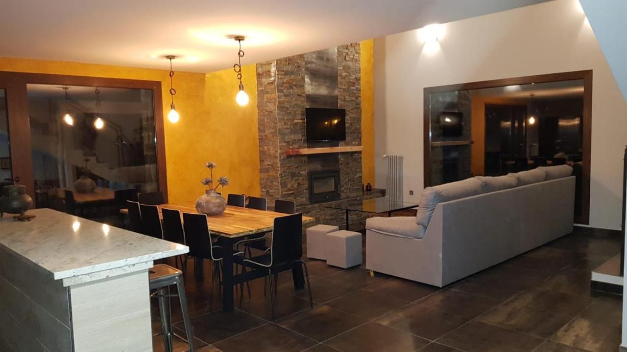 Casa Rural La Puerta Del Rio Lobos San Leonardo de Yagüe Exteriör bild