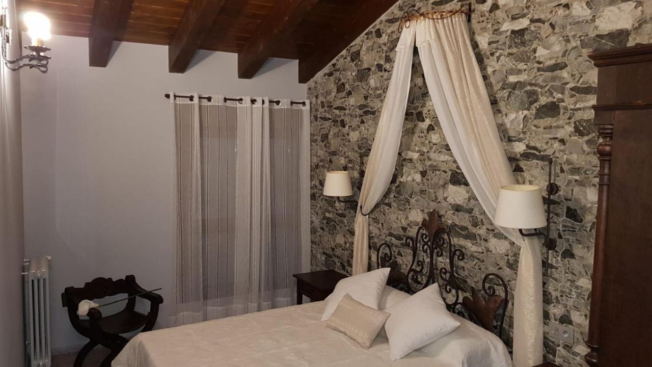 Casa Rural La Puerta Del Rio Lobos San Leonardo de Yagüe Exteriör bild