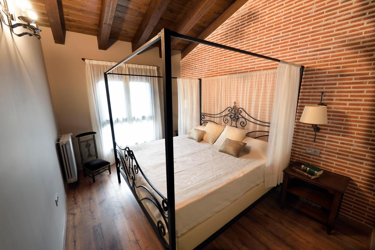 Casa Rural La Puerta Del Rio Lobos San Leonardo de Yagüe Exteriör bild
